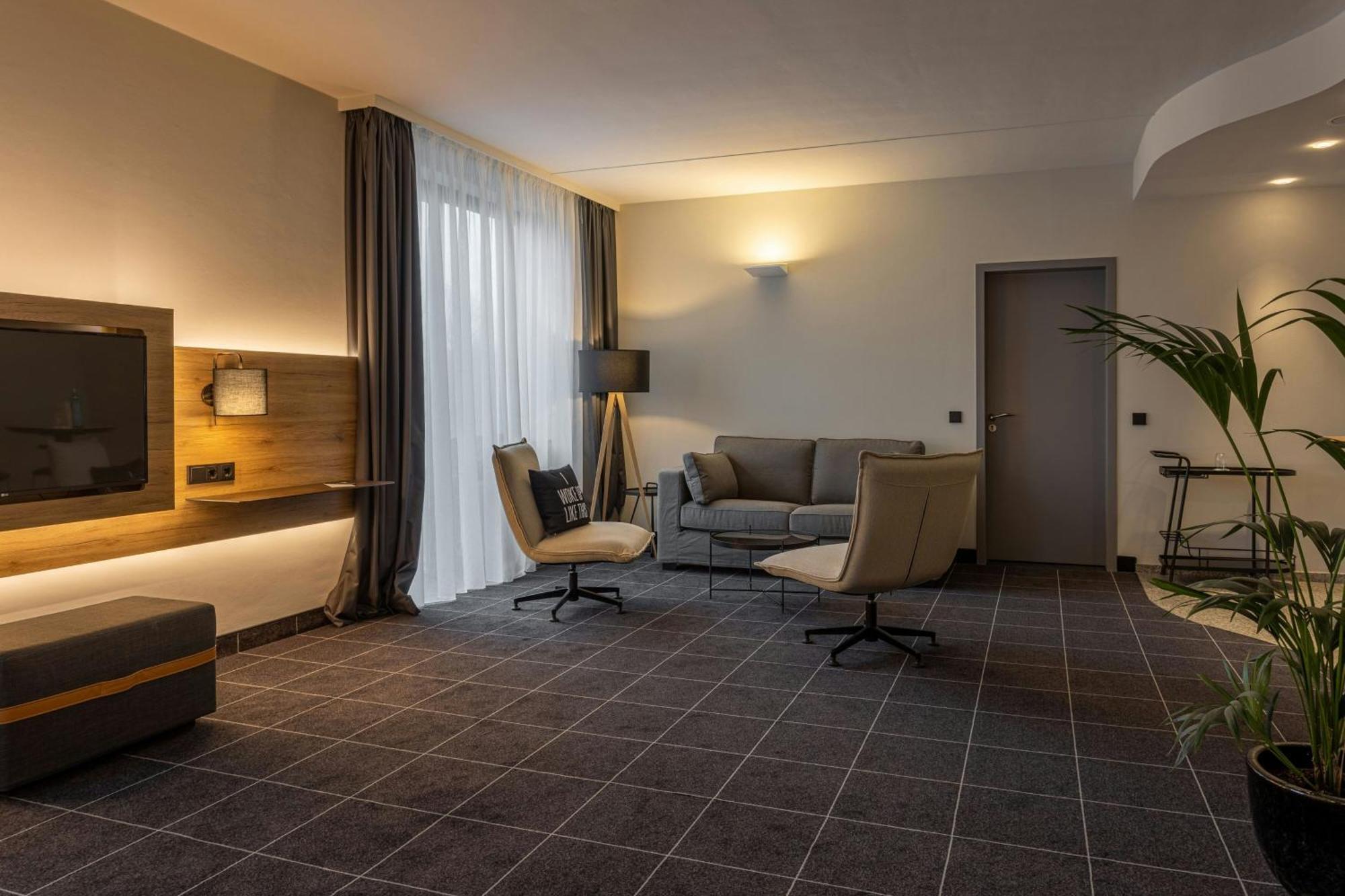 Отель Four Ratingen Dusseldorf Airport Экстерьер фото